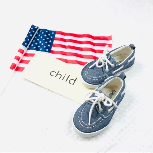 NWT Gymboree Boy Sneakers Shoes Slip on Chambray Toddler and kid sizes